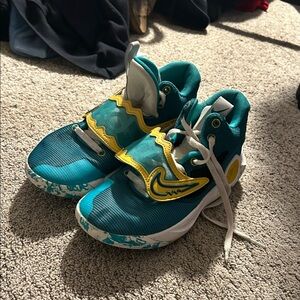 Nike kd trey x5 Teal and Yellow